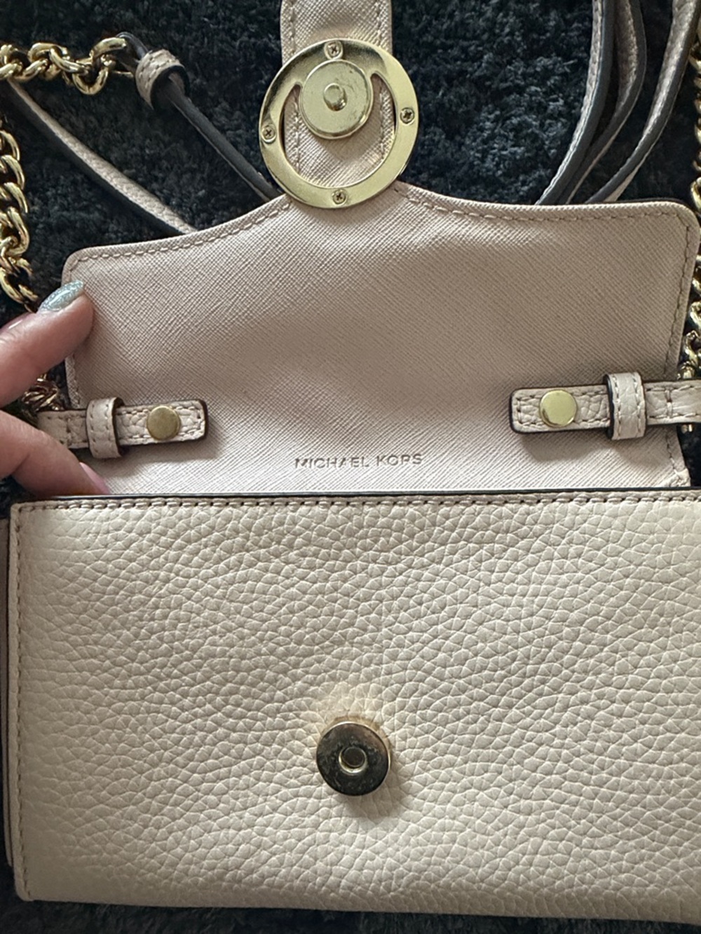 Michael Kors Pebbled Leather Crossbody in Taupe with Gold Hardware - Picture 2 of 5